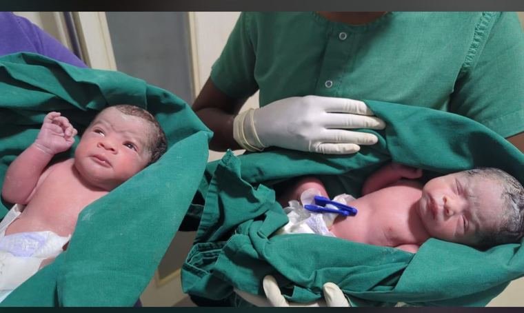 Newborn twins born with Vinsfertility